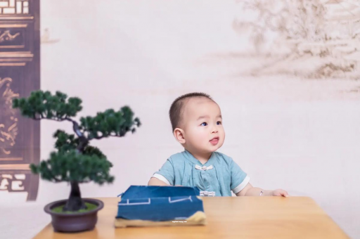 阿勒泰宝宝眼屎多是什么原因 阿勒泰宝宝眼屎多是什么原因