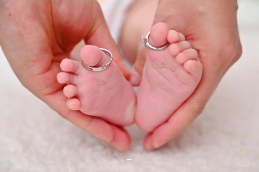 阿勒泰孕妇肚子隐隐作痛